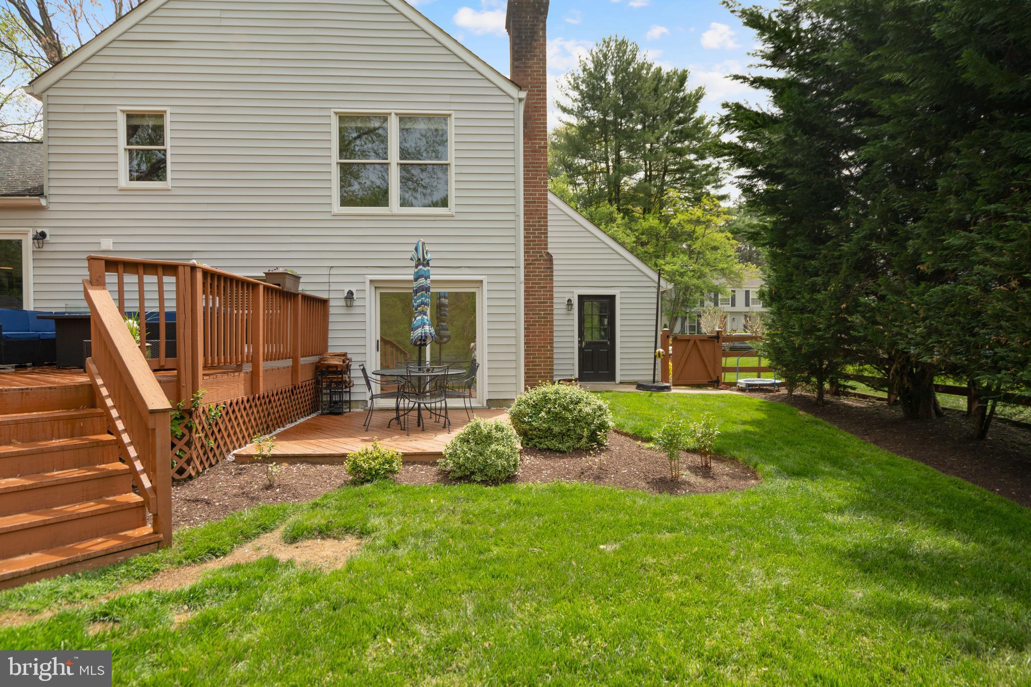 9037 Wandering Trail Dr
