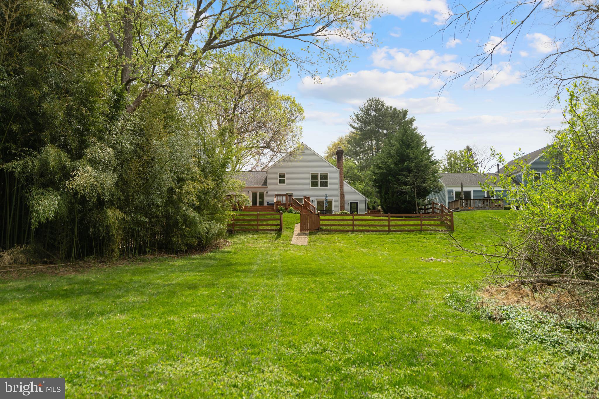 9037 Wandering Trail Dr