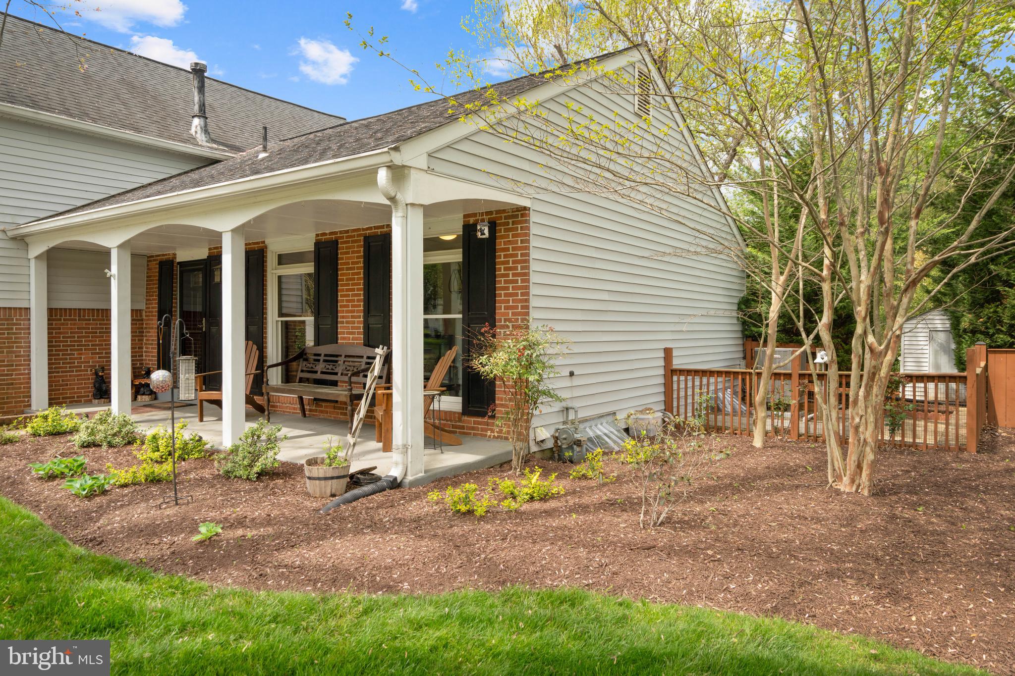 9037 Wandering Trail Dr
