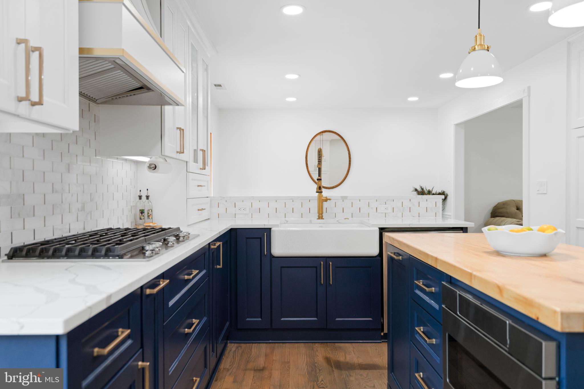 9037 Wandering Trail Dr