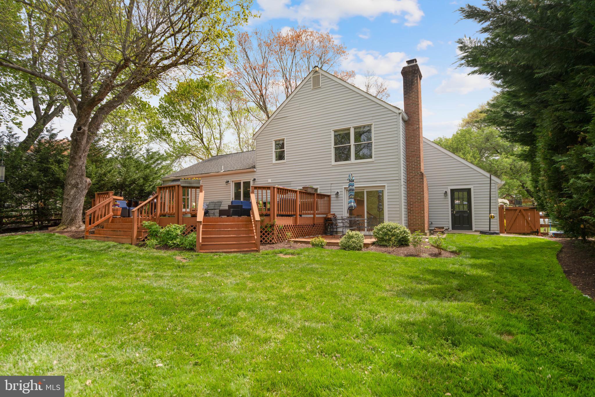 9037 Wandering Trail Dr