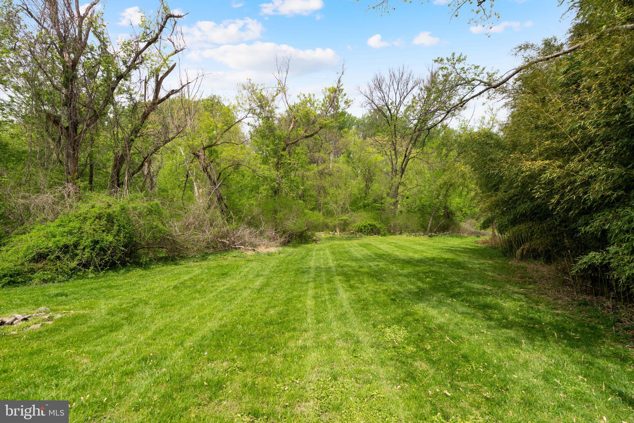 9037 Wandering Trail Dr
