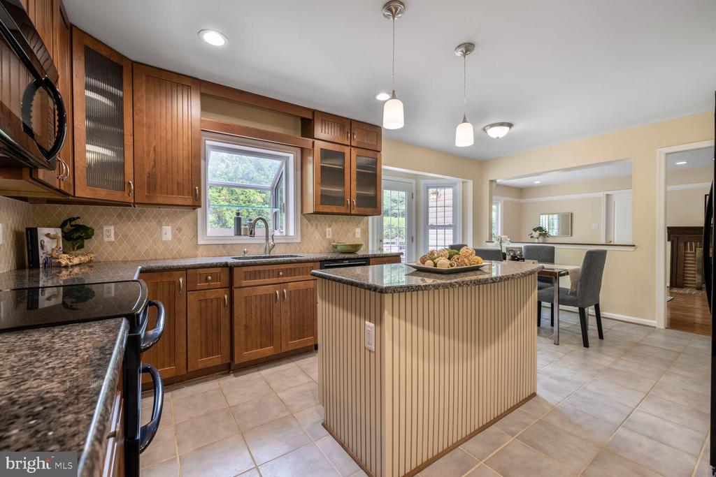 12125 PAWNEE DRIVE