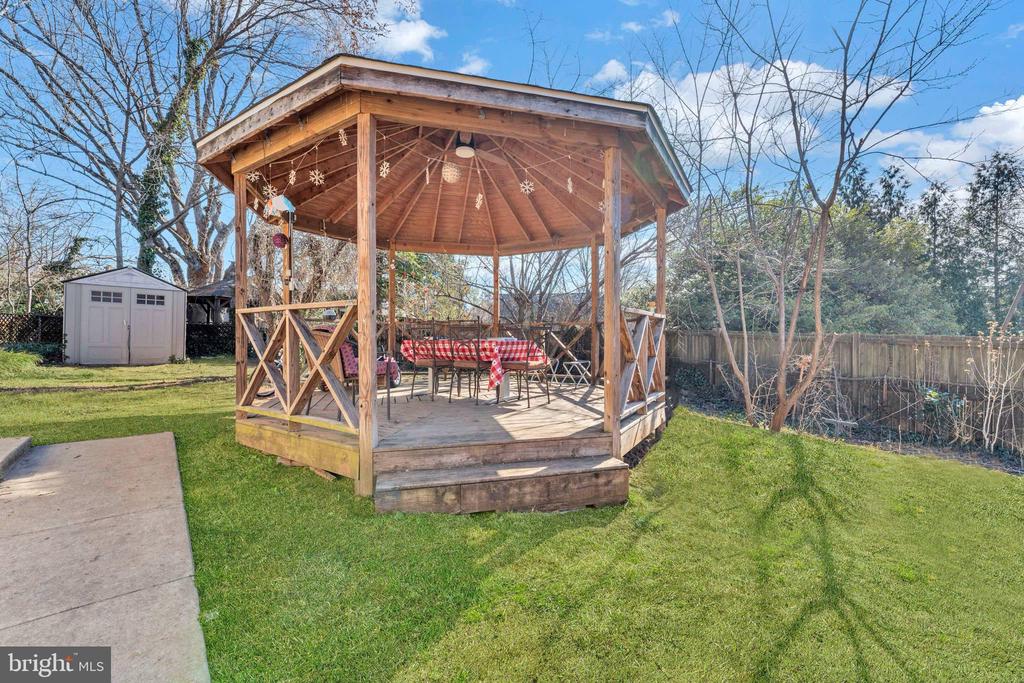 9307 Biltmore Dr