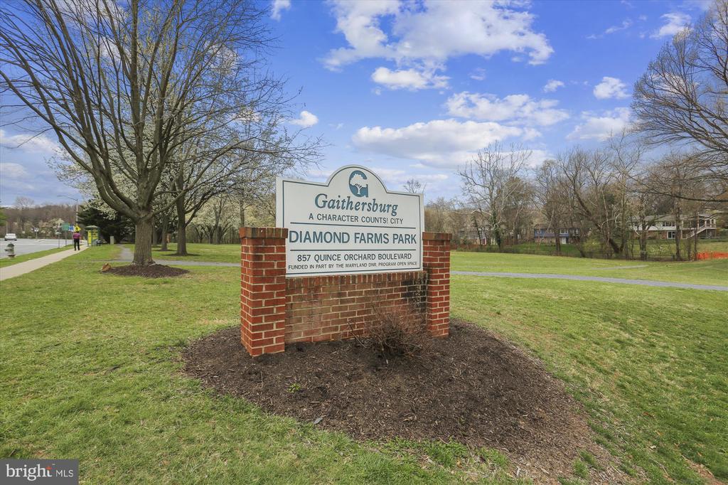 820 QUINCE ORCHARD BOULEVARD 102