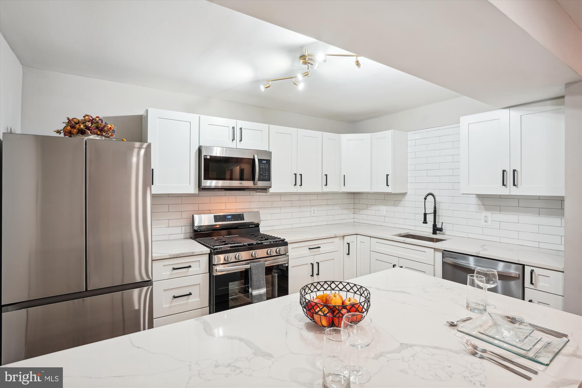 820 QUINCE ORCHARD BOULEVARD 102