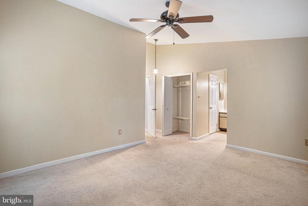 1651 Hugo Cir