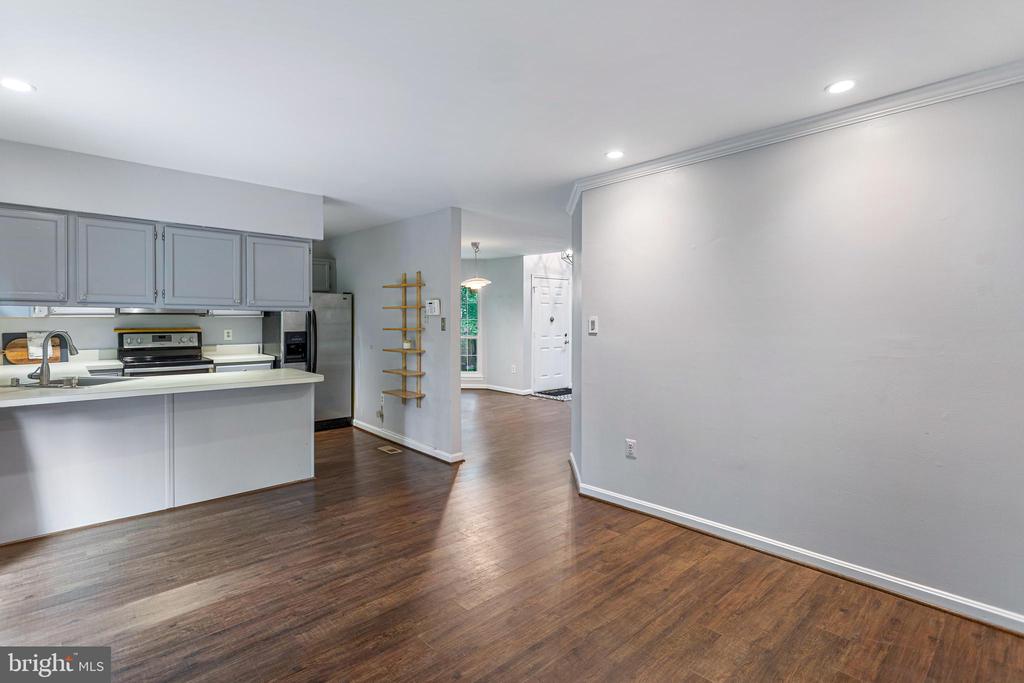1651 Hugo Cir