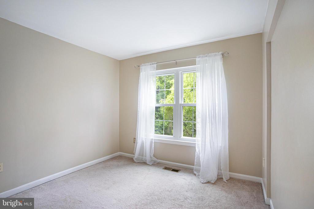 1651 Hugo Cir