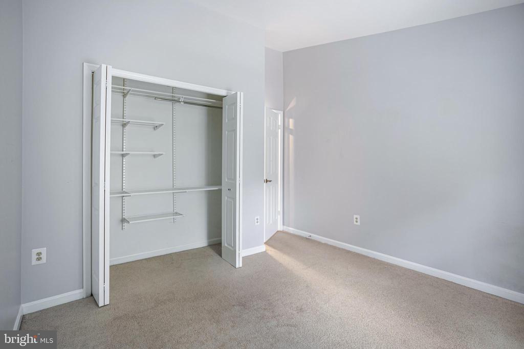 1651 Hugo Cir