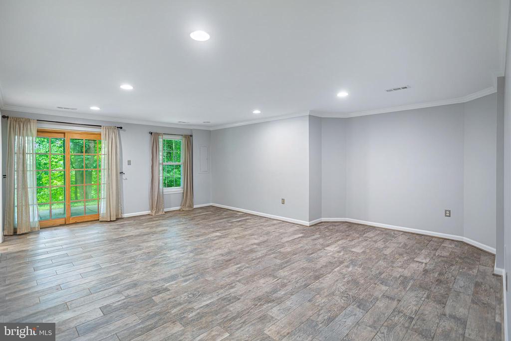 1651 Hugo Cir