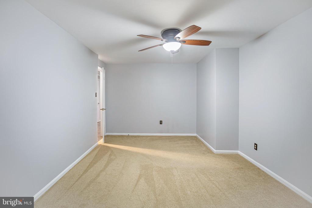 1651 Hugo Cir
