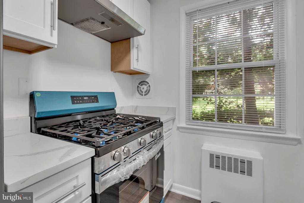 135 TALBOTT STREET 135