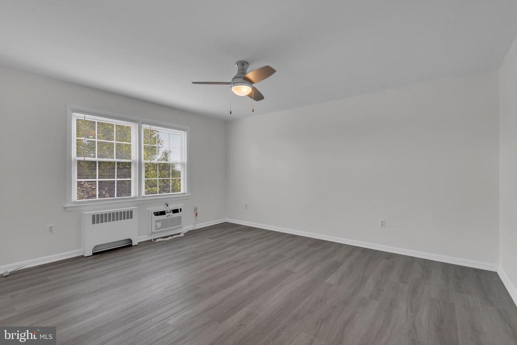 135 TALBOTT STREET 135