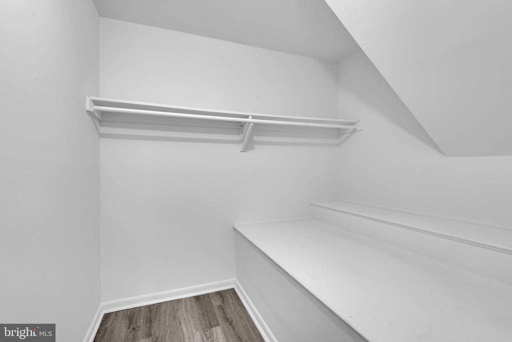 135 TALBOTT STREET 135