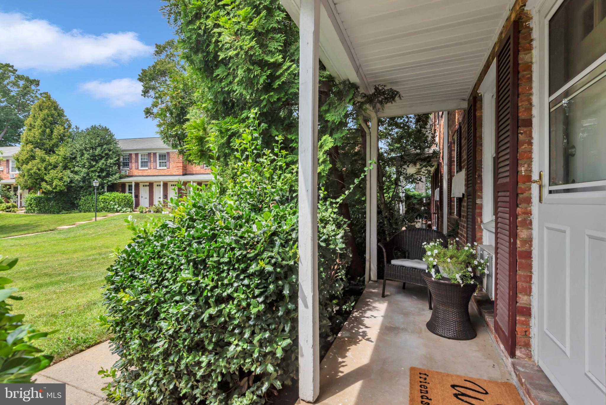 135 TALBOTT STREET 135