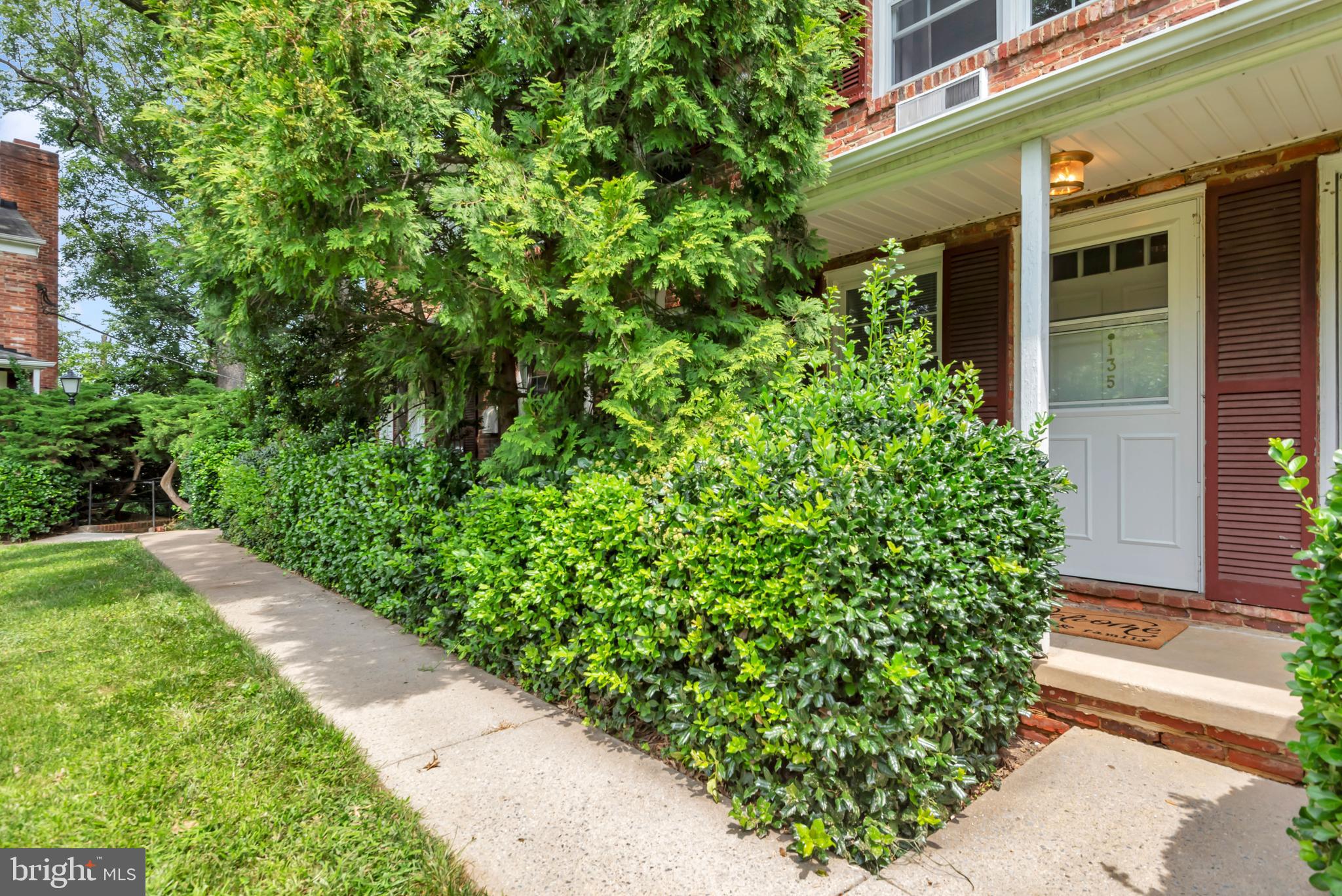 135 TALBOTT STREET 135