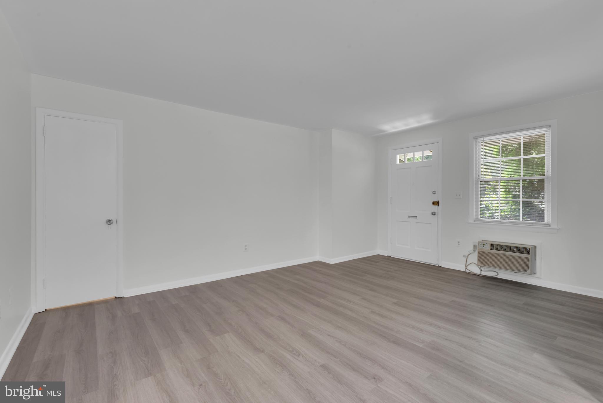 135 TALBOTT STREET 135