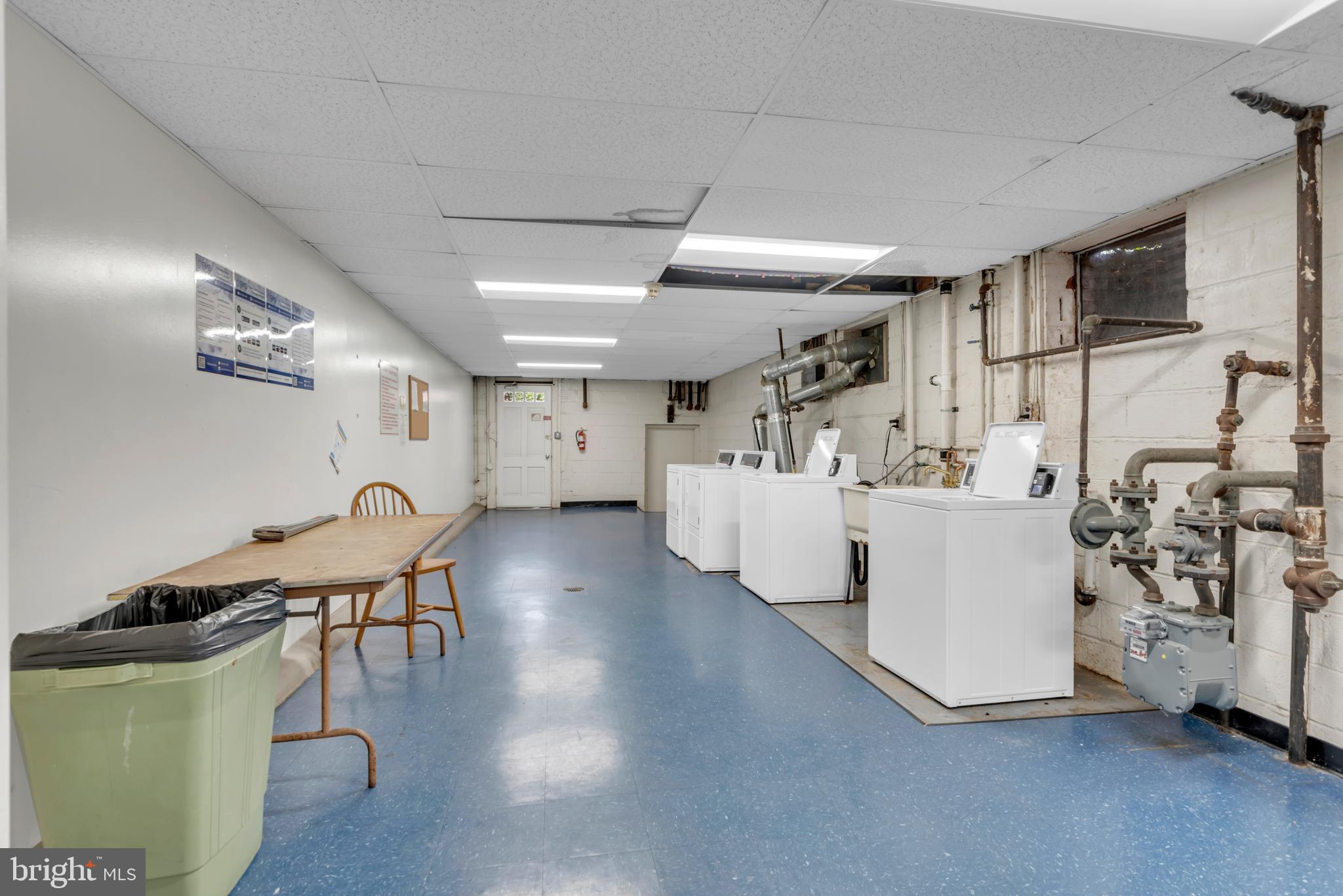 135 TALBOTT STREET 135