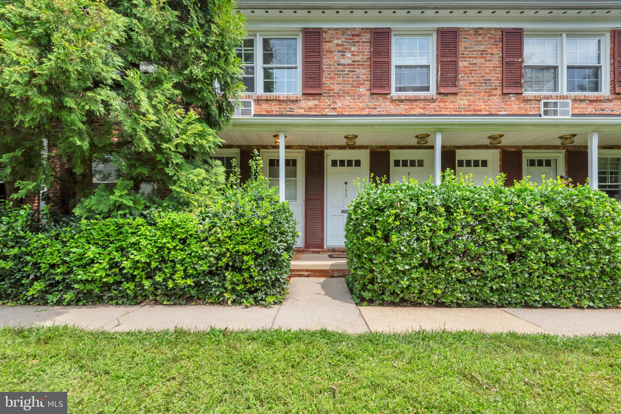 135 TALBOTT STREET 135