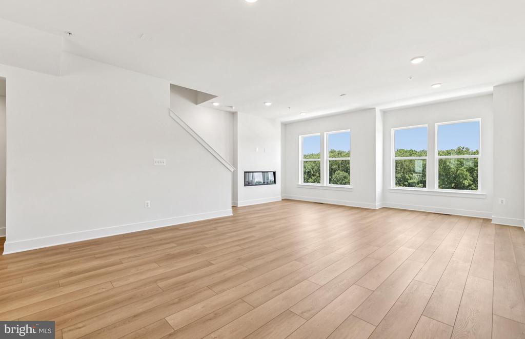 14426 LEAFHOPPER DRIVE