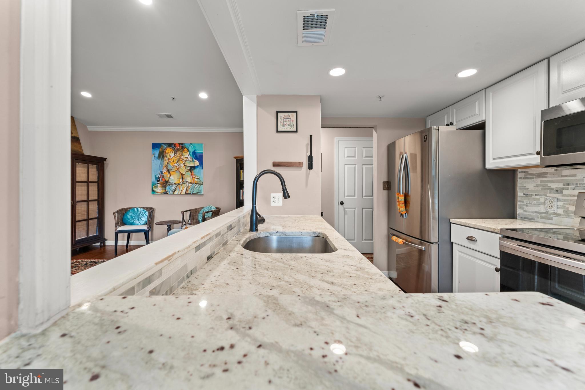 800 AMBER TREE COURT 303