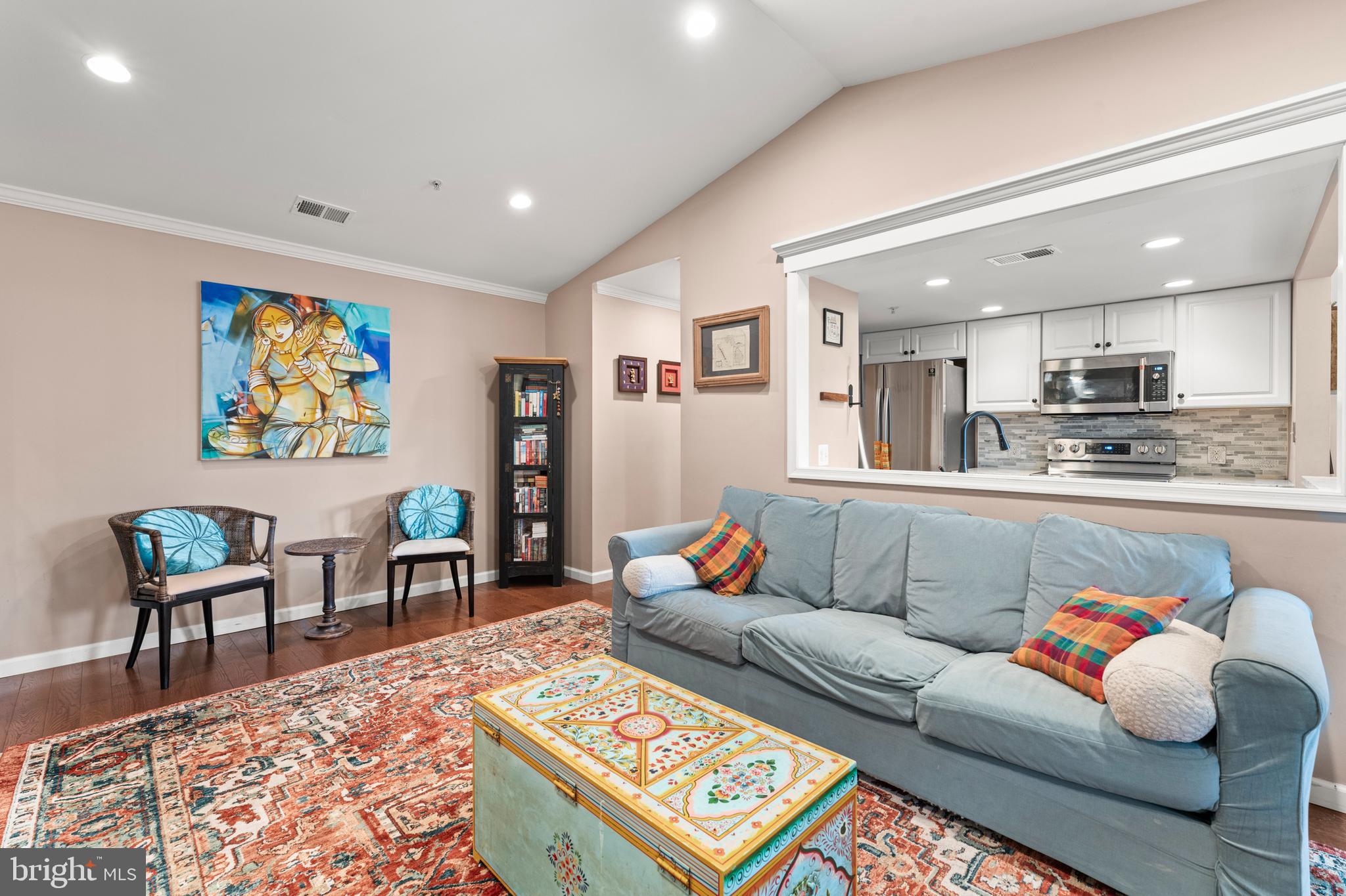 800 AMBER TREE COURT 303