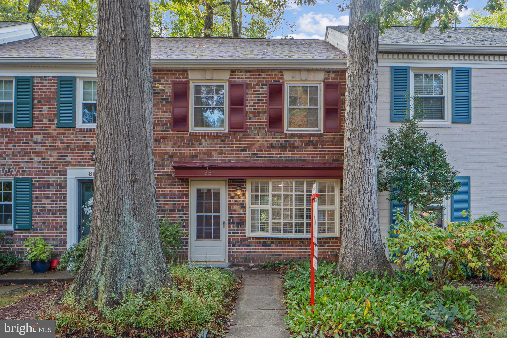 881 AZALEA DRIVE 24-881