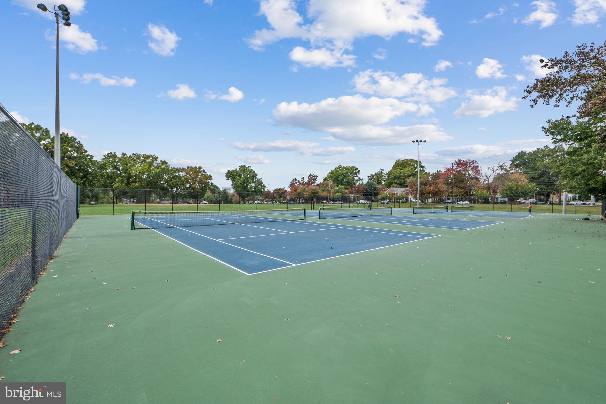 881 AZALEA DRIVE 24-881