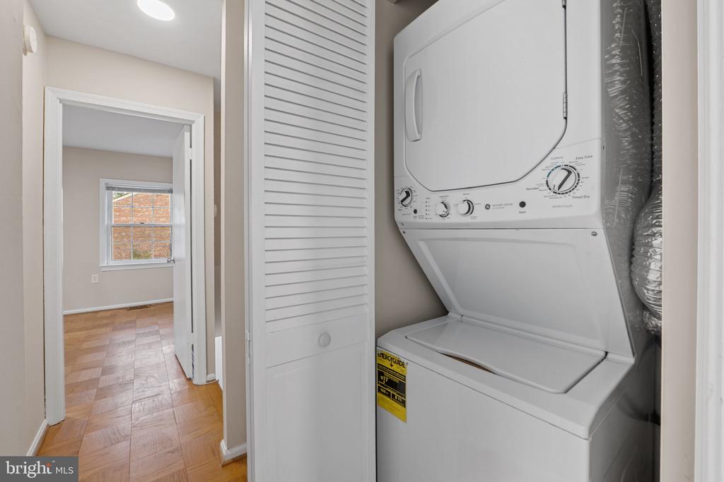 881 AZALEA DRIVE 24-881