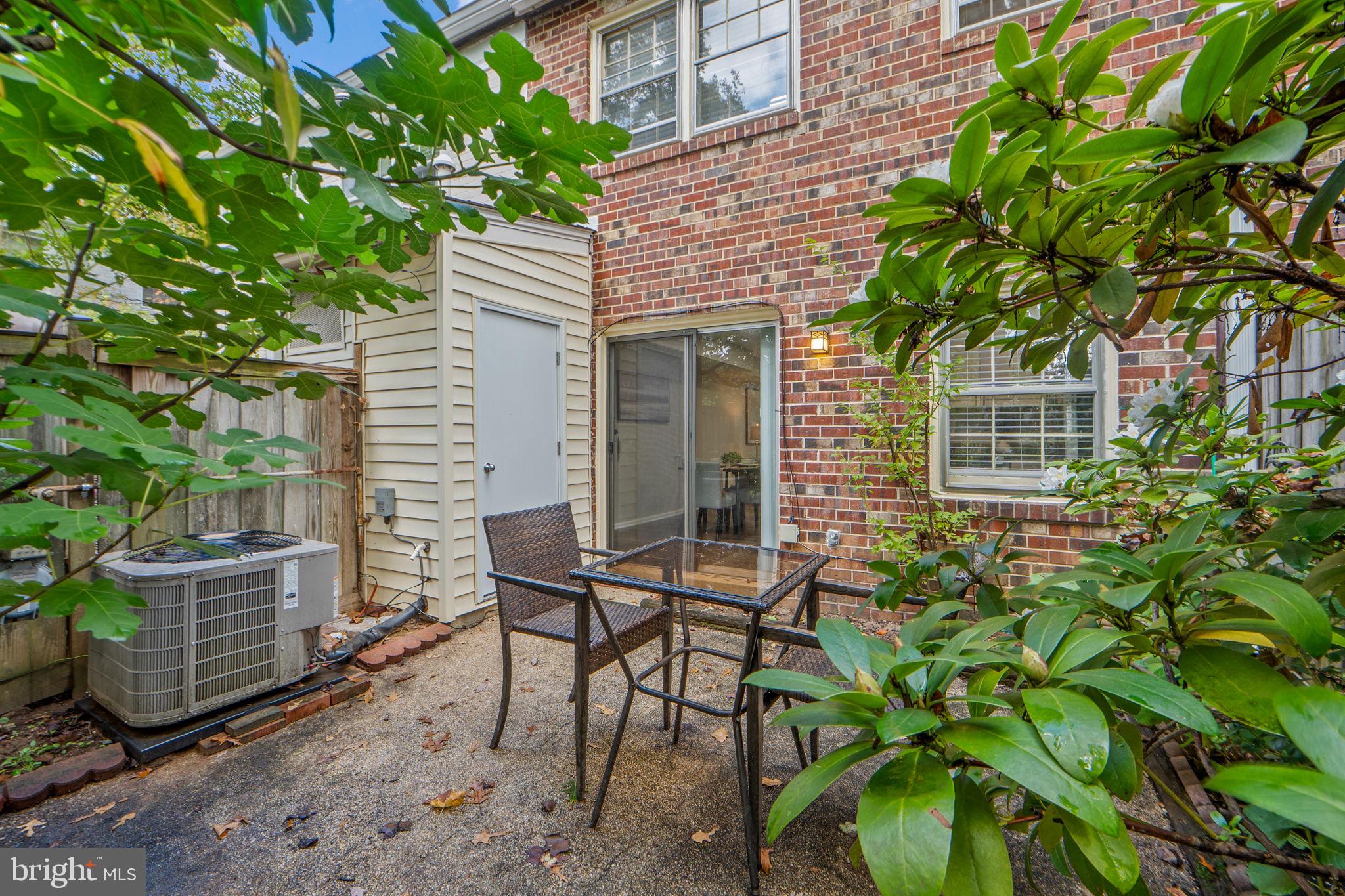 881 AZALEA DRIVE 24-881