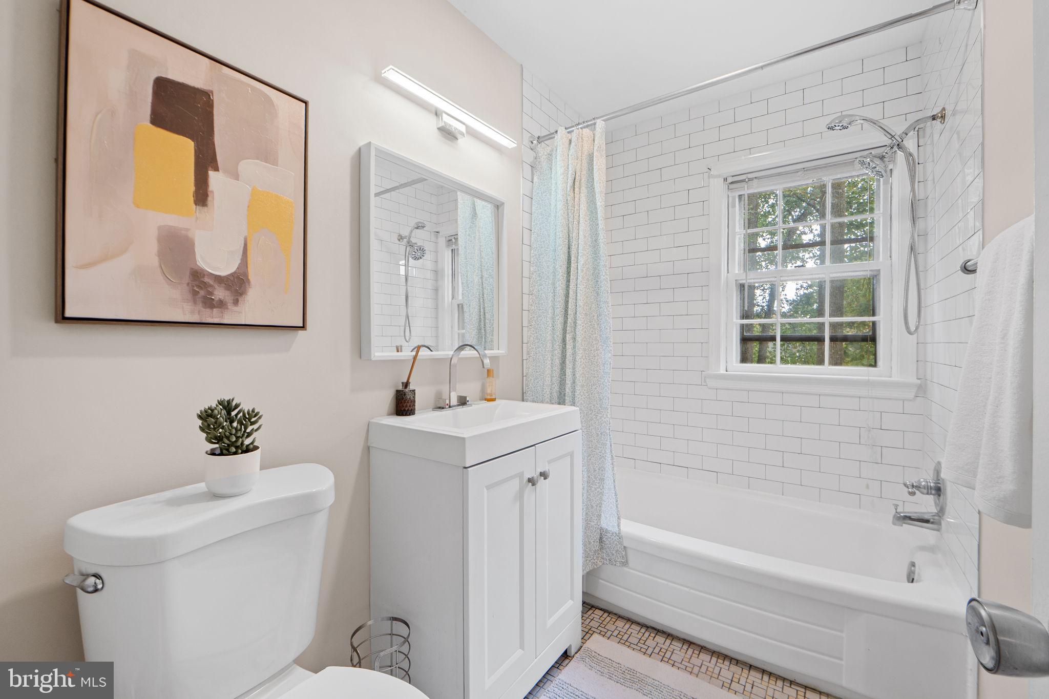 881 AZALEA DRIVE 24-881
