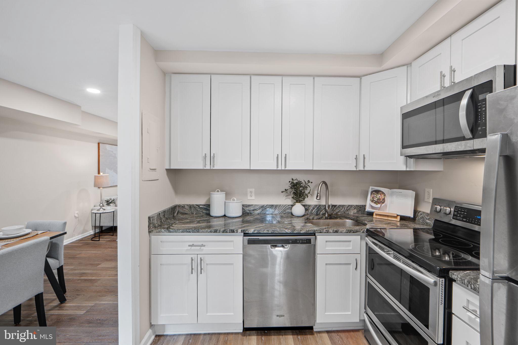 881 AZALEA DRIVE 24-881