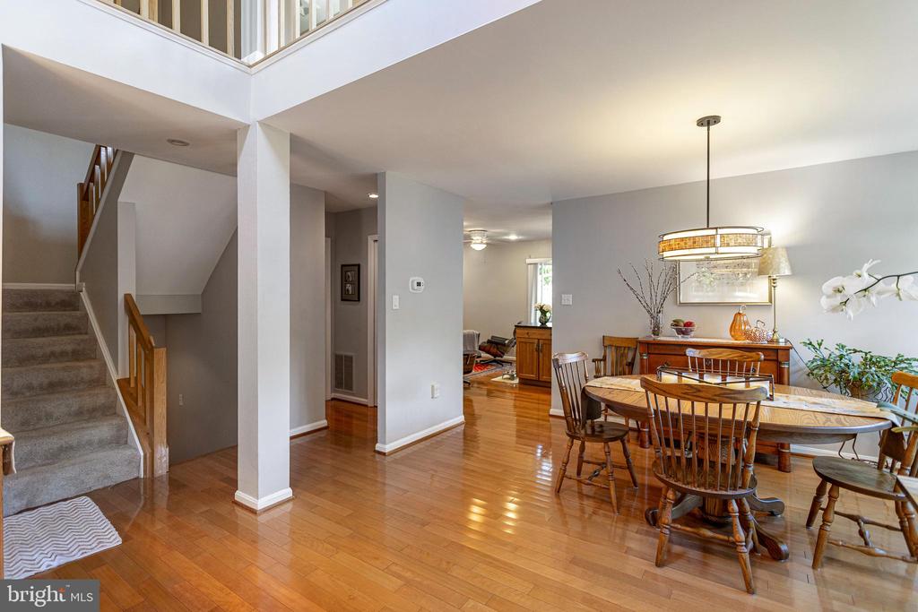 1552 HUGO CIRCLE