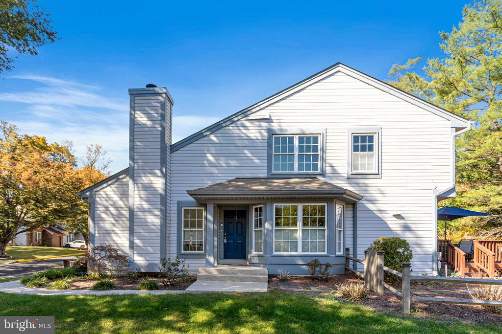 1552 HUGO CIRCLE