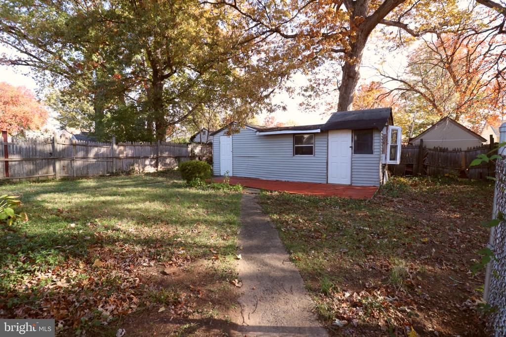 407 N HORNERS LANE