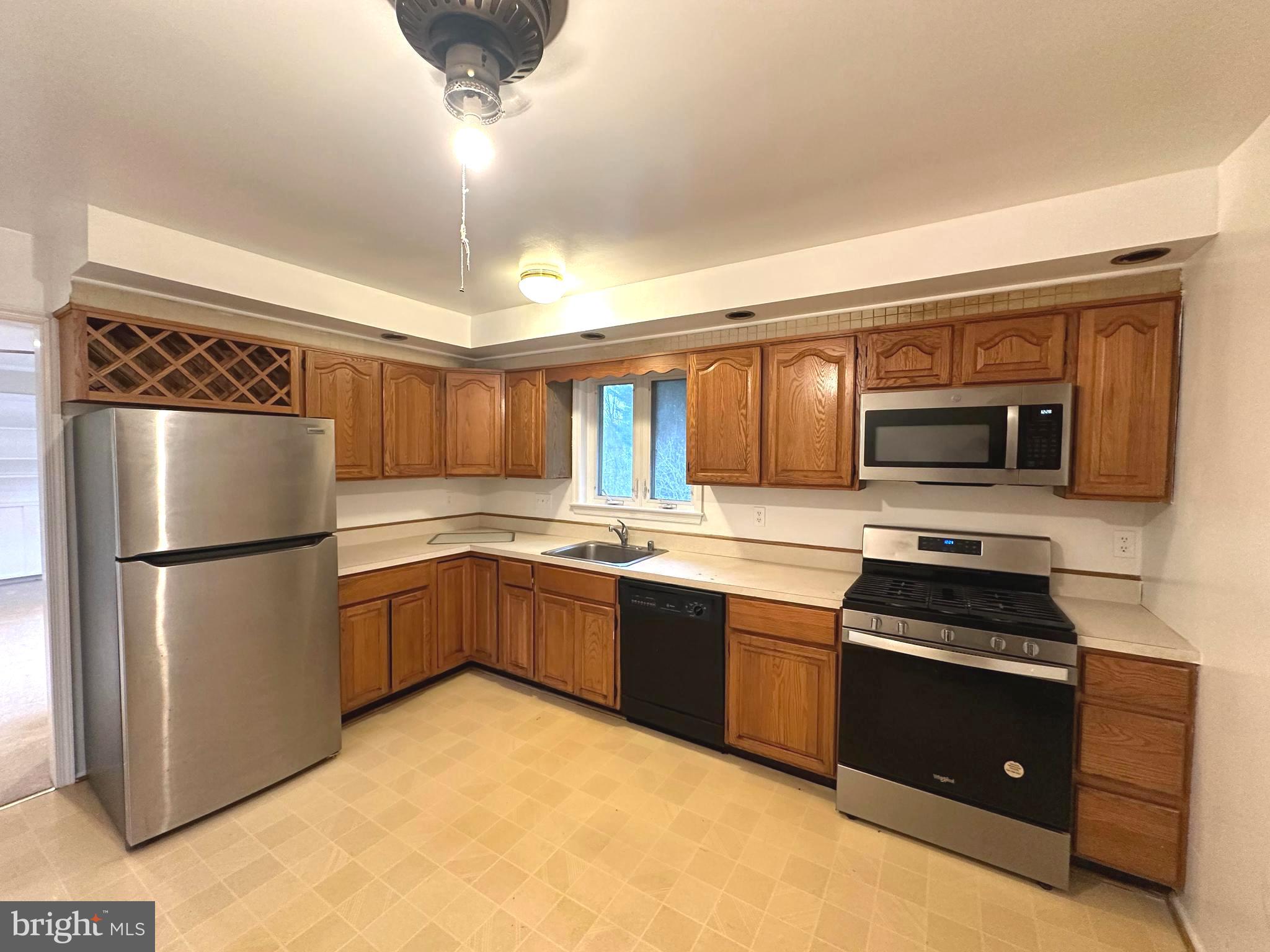 4037 OLNEY LAYTONSVILLE ROAD