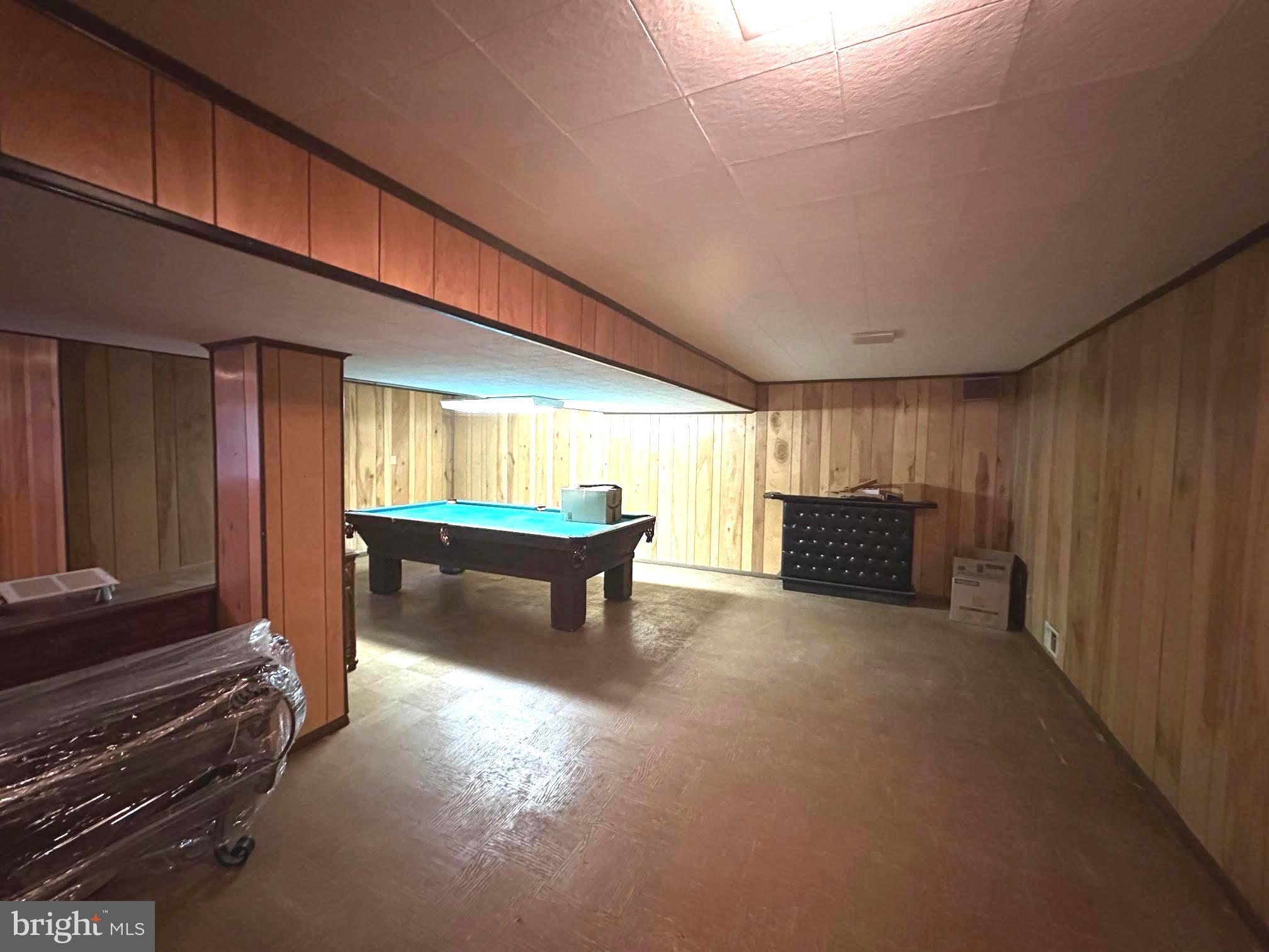 4037 OLNEY LAYTONSVILLE ROAD