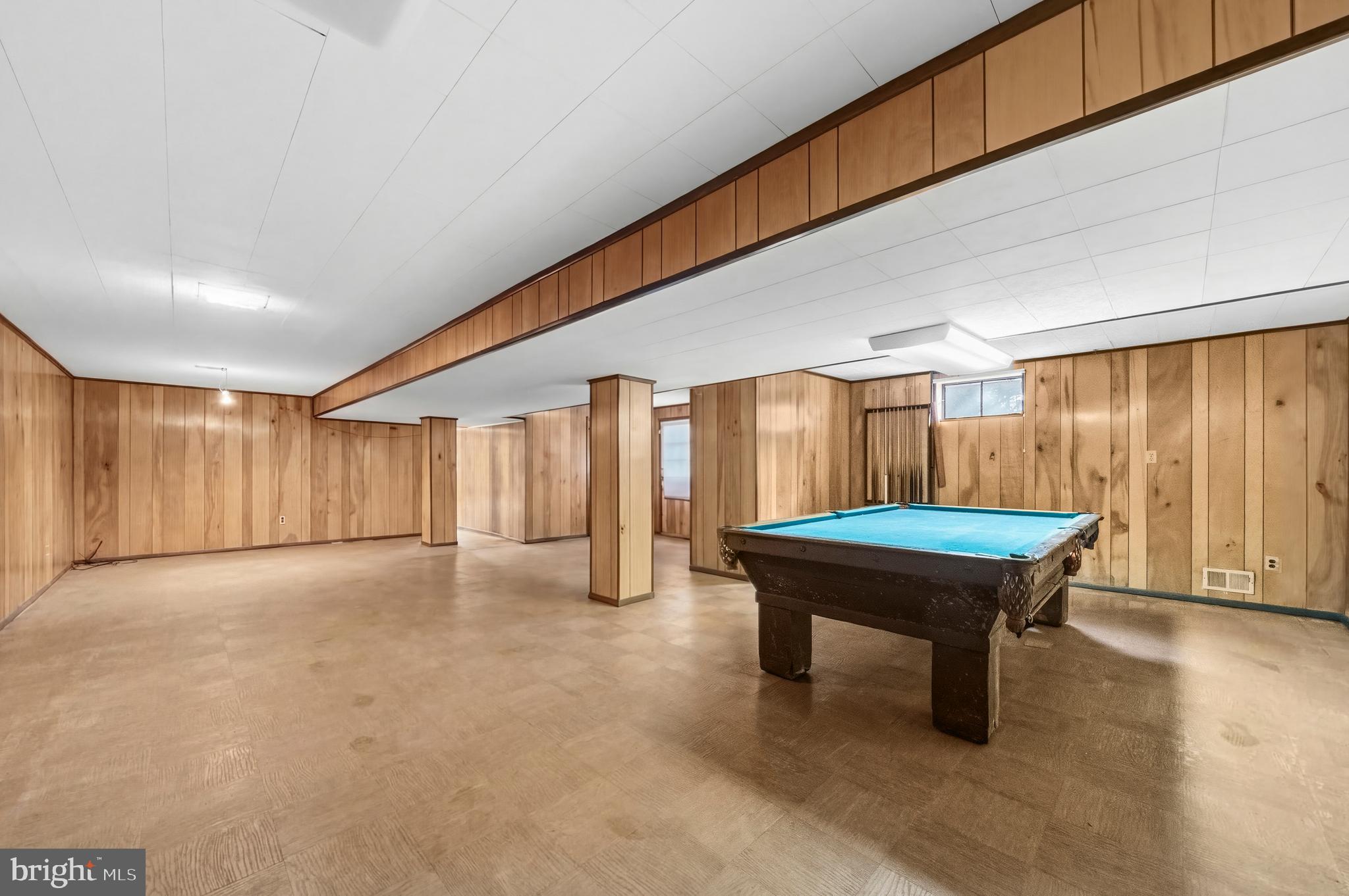 4037 OLNEY LAYTONSVILLE ROAD