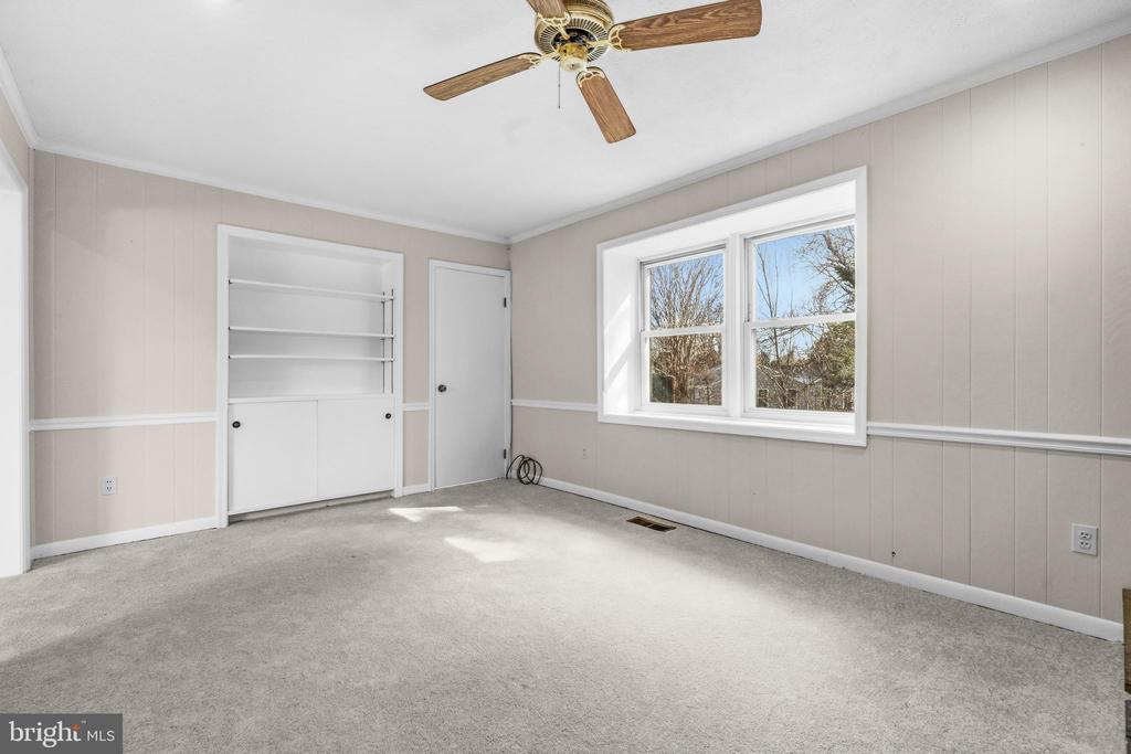 4037 OLNEY LAYTONSVILLE ROAD