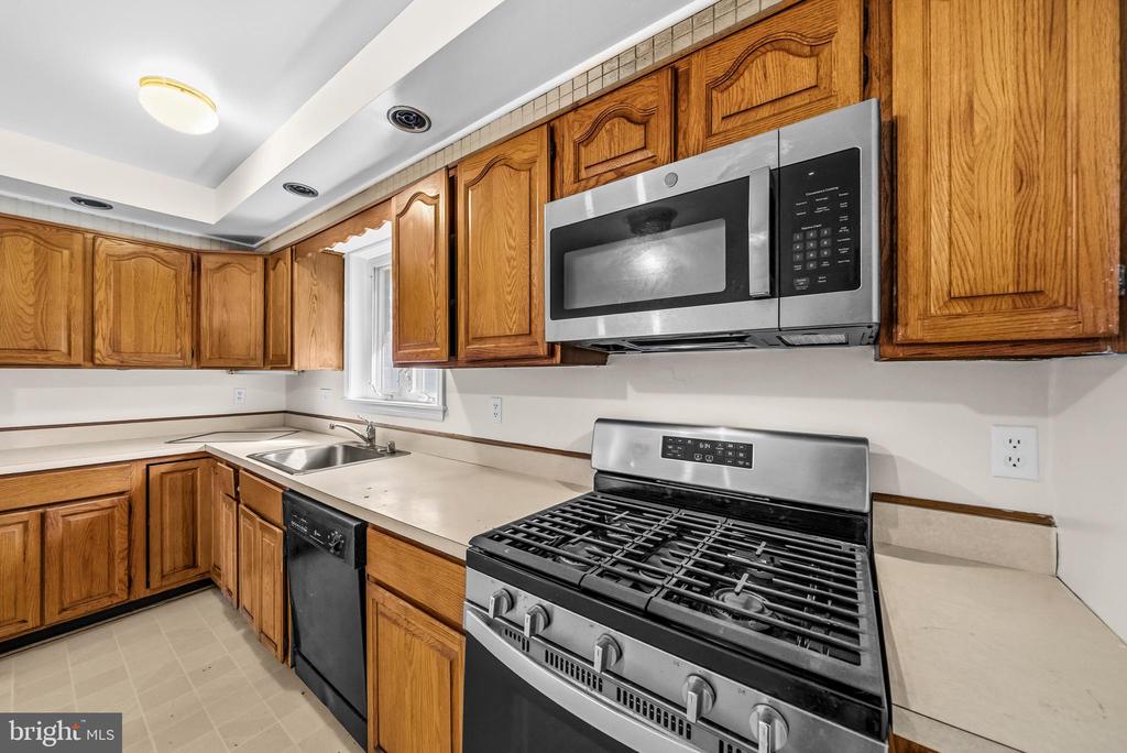 4037 OLNEY LAYTONSVILLE ROAD