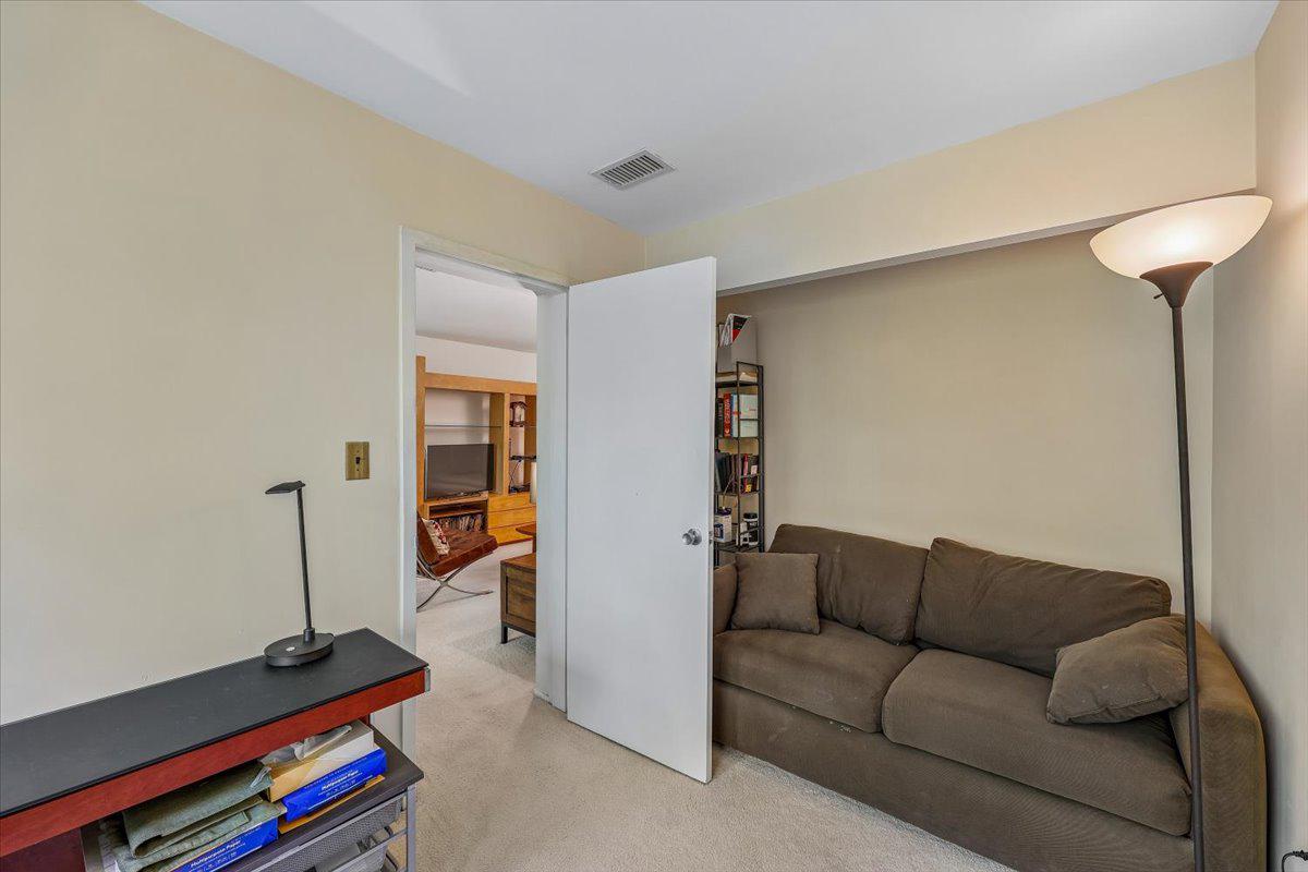 401 CHRISTOPHER AVENUE 33