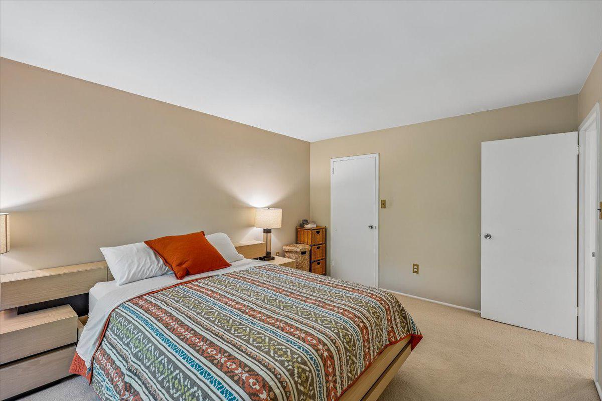 401 CHRISTOPHER AVENUE 33