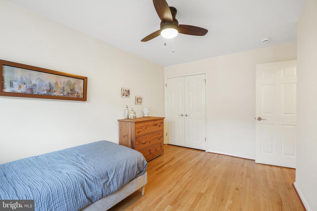 652 KENNEBEC AVENUE Unit: 2