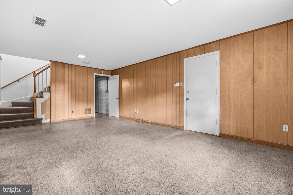 5605 ALTA VISTA ROAD