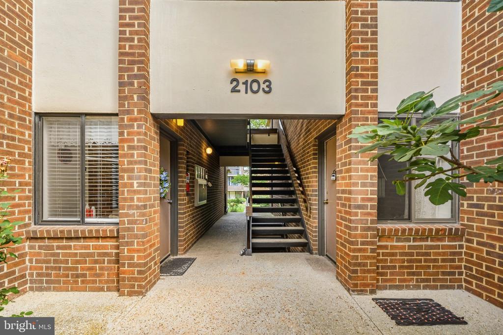 2103 WALSH VIEW TERRACE Unit: 102