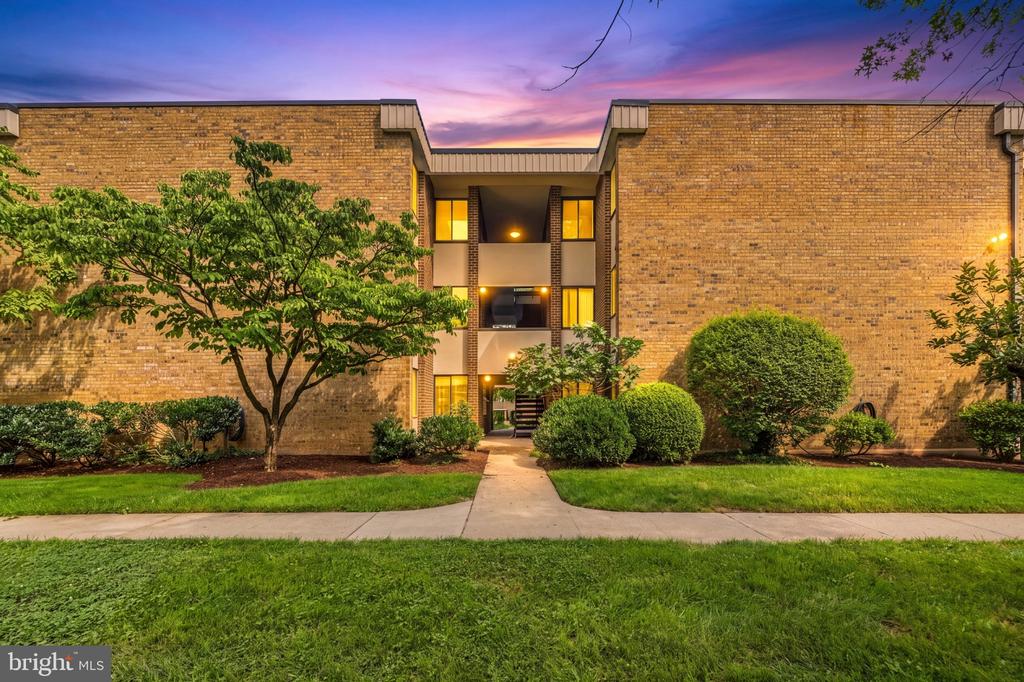 2103 WALSH VIEW TERRACE Unit: 102