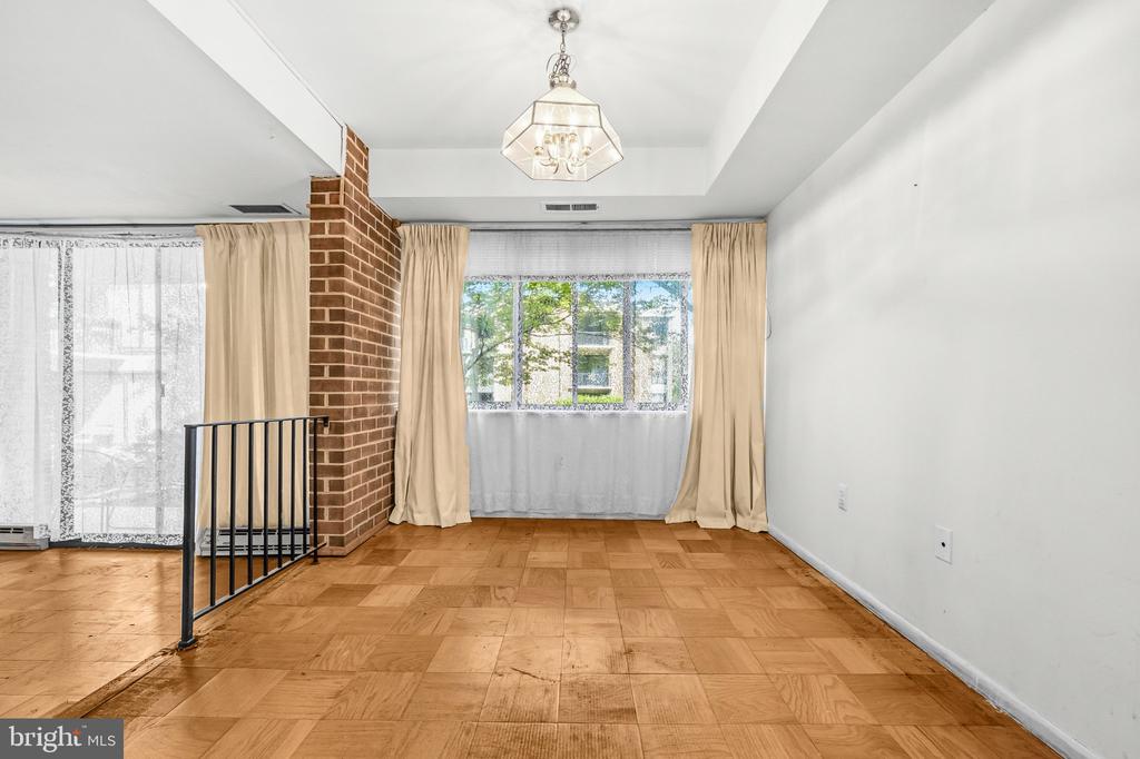 2103 WALSH VIEW TERRACE Unit: 102