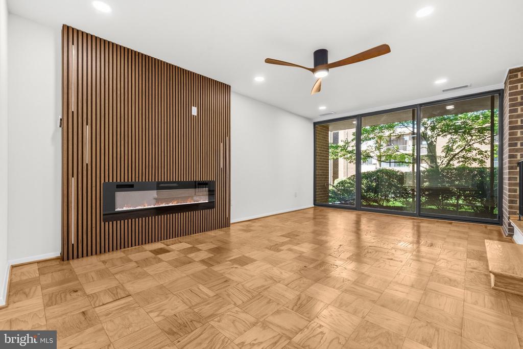 2103 WALSH VIEW TERRACE Unit: 102