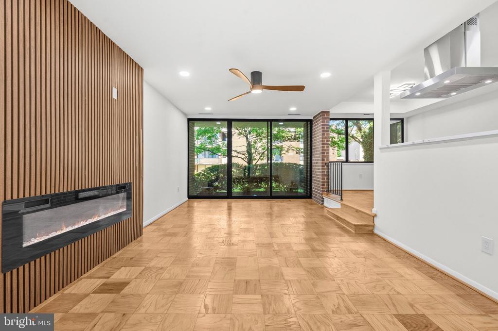 2103 WALSH VIEW TERRACE Unit: 102